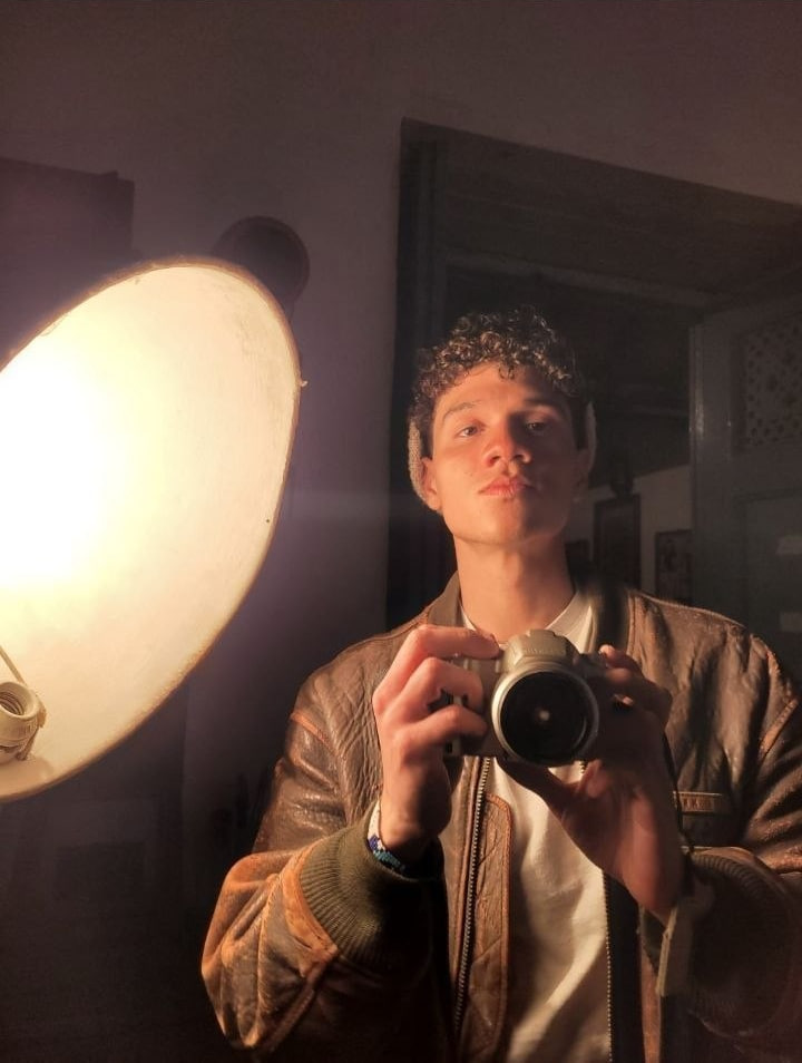 Luis main photo left